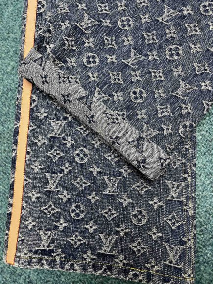 Louis Vuitton - Мужские штаны джинсы DZ_2811LV6