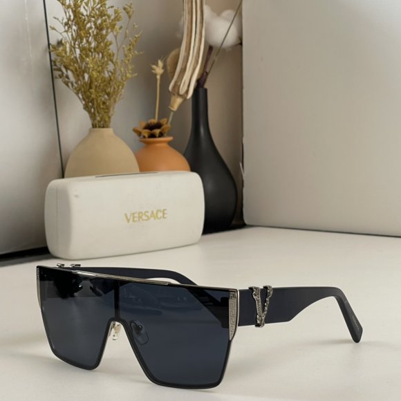 Versace - Солнцезащитные очки K2_2402VE15 Versace - Солнцезащитные очки K2_2402VE15
