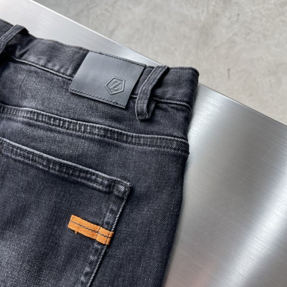 Ermenegildo Zegna - Мужские штаны джинсы TJ_3010EZ6 Ermenegildo Zegna - Мужские штаны джинсы TJ_3010EZ6