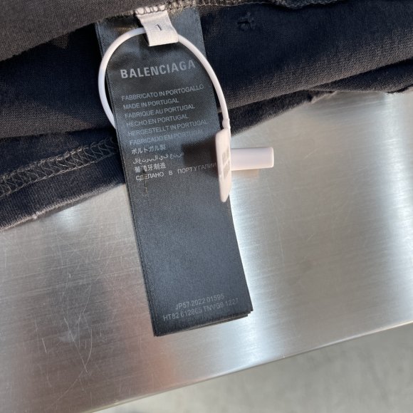 Balenciaga Pierced - Мужская футболка майка TJ_0506BA8 Balenciaga Pierced - Мужская футболка майка TJ_0506BA8