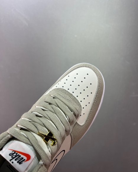 Nike Air Force 1 07 Low First Use Женские кроссовки ZO_2501NI3W Nike Air Force 1 07 Low First Use Женские кроссовки ZO_2501NI3W