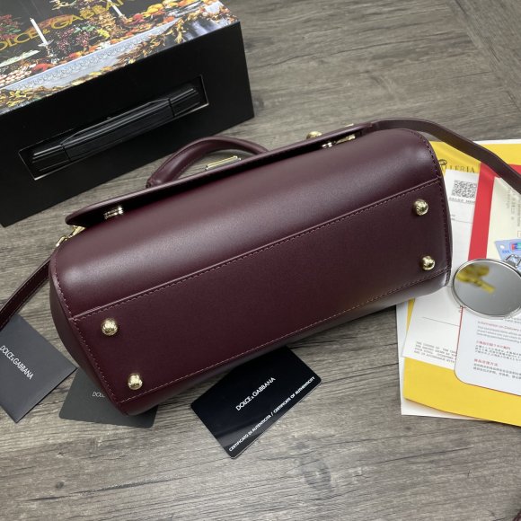 Dolce & Gabbana Sicily Женская сумка- мессенджер DG_1102DG1 Dolce & Gabbana Sicily Женская сумка- мессенджер DG_1102DG1