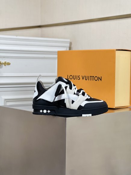 Louis Vuitton - Мужские кроссовки HP_2206LV3