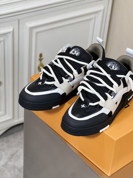 Louis Vuitton - Мужские кроссовки HP_2206LV3