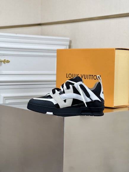 Louis Vuitton - Мужские кроссовки HP_2206LV3