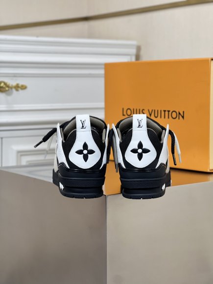 Louis Vuitton - Мужские кроссовки HP_2206LV3