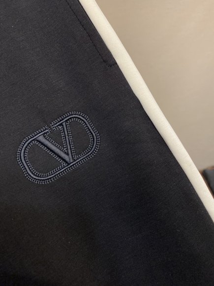 Valentino - Мужские спортивные штаны DZ_1701VA4 Valentino - Мужские спортивные штаны DZ_1701VA4