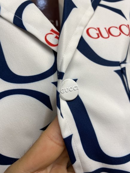 Gucci - Мужская рубашка (костюм шорты) DZ_1007GU7 Gucci - Мужская рубашка (костюм шорты) DZ_1007GU7