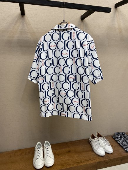 Gucci - Мужская рубашка (костюм шорты) DZ_1007GU7 Gucci - Мужская рубашка (костюм шорты) DZ_1007GU7
