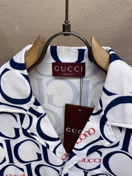 Gucci - Мужская рубашка (костюм шорты) DZ_1007GU7 Gucci - Мужская рубашка (костюм шорты) DZ_1007GU7