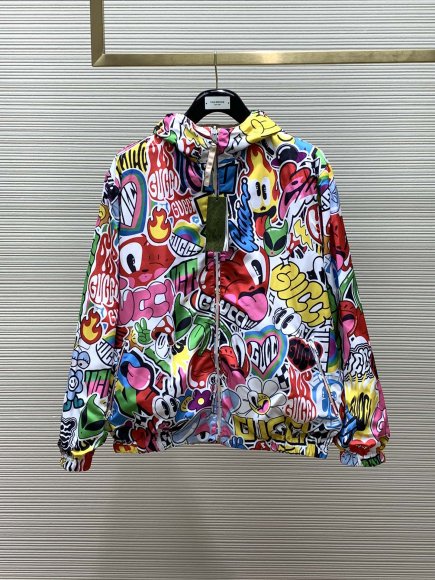 Gucci - Мужская двухсторонняя куртка ветровка TI_3007GU11 Gucci - Мужская двухсторонняя куртка ветровка TI_3007GU11