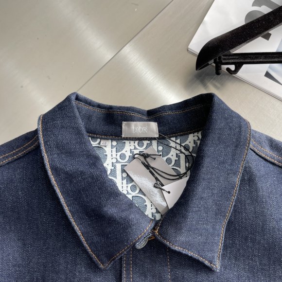 Dior - Мужская джинсовая куртка TJ_0309DI7 Dior - Мужская джинсовая куртка TJ_0309DI7