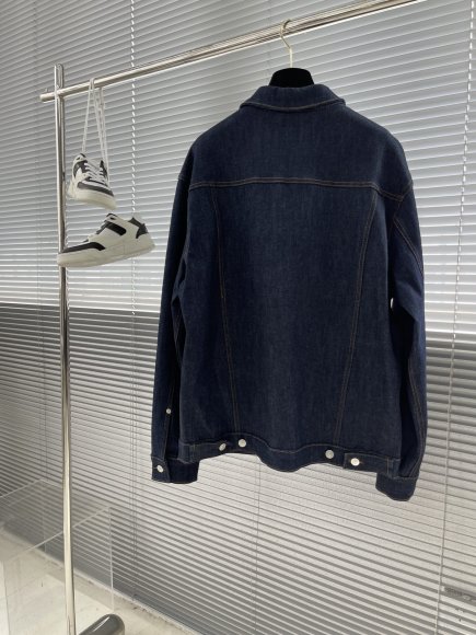 Dior - Мужская джинсовая куртка TJ_0309DI7 Dior - Мужская джинсовая куртка TJ_0309DI7