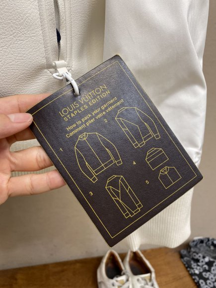 Louis Vuitton - Мужская двусторонняя куртка ветровка бомбер DZ_2708LV7 Louis Vuitton - Мужская двусторонняя куртка ветровка бомбер DZ_2708LV7