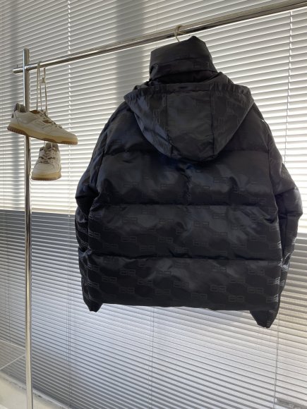 Balenciaga - Мужская куртка пуховик TJ_1610BA7 Balenciaga - Мужская куртка пуховик TJ_1610BA7