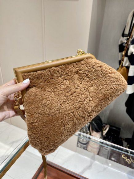 Fendi Женская меховая сумка LL_1102FE2