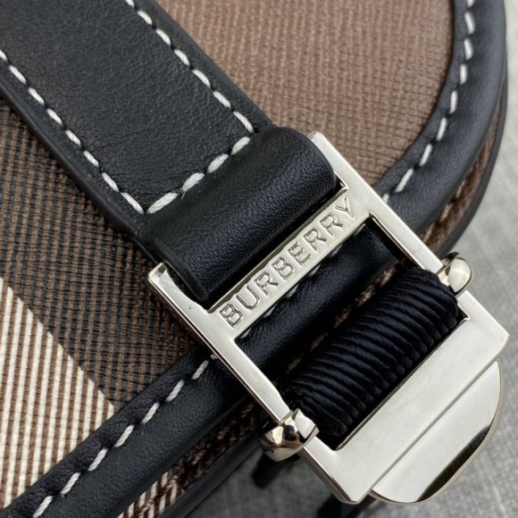 Burberry Сумка мессенджер BU_1602BU2