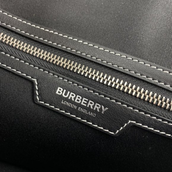 Burberry Сумка мессенджер BU_1602BU2