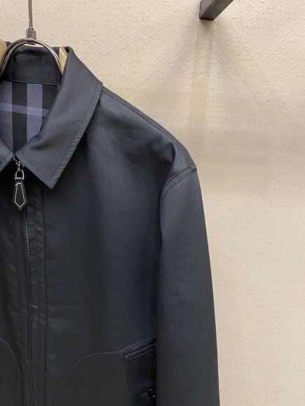 Burberry - Мужская двусторонняя куртка ветровка пиджак DZ_1909BU7 Burberry - Мужская двусторонняя куртка ветровка пиджак DZ_1909BU7