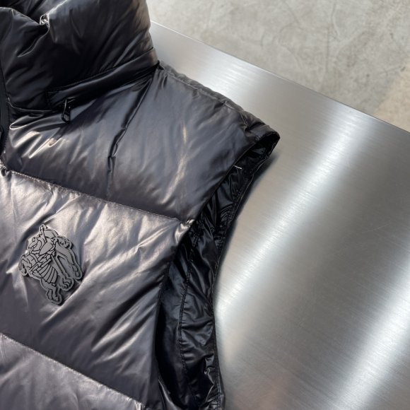 Burberry - Мужской жилет пуховик TJ_1610BU9