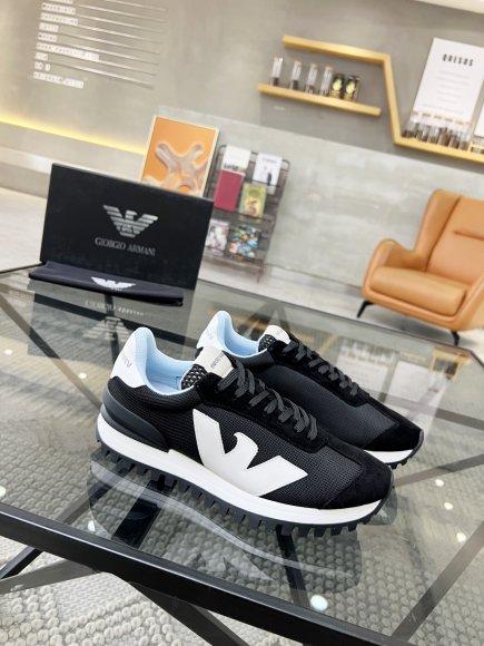 Emporio Armani - Мужские кроссовки RU_0705EA1 Emporio Armani - Мужские кроссовки RU_0705EA1