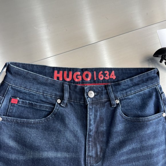 Hugo Boss - Мужские штаны джинсы TJ_0310HB8 Hugo Boss - Мужские штаны джинсы TJ_0310HB8