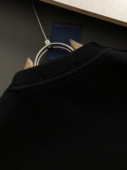Louis Vuitton - Мужская утепленная кофта свитер DF_1511LV4