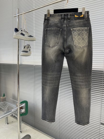 Fendi - Мужские штаны джинсы AH_1812FE2 Fendi - Мужские штаны джинсы AH_1812FE2