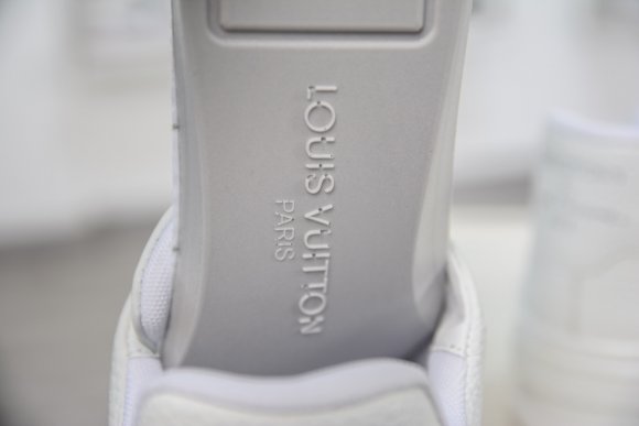 Louis Vuitton & Yayoi Kusama - Женские кроссовки PH_1804LV1W Louis Vuitton & Yayoi Kusama - Женские кроссовки PH_1804LV1W