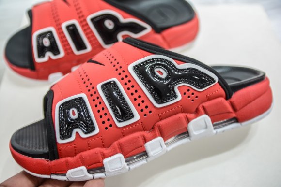 Nike Air More Uptempo - Женские шлепанцы PH_2305NI1W Nike Air More Uptempo - Женские шлепанцы PH_2305NI1W