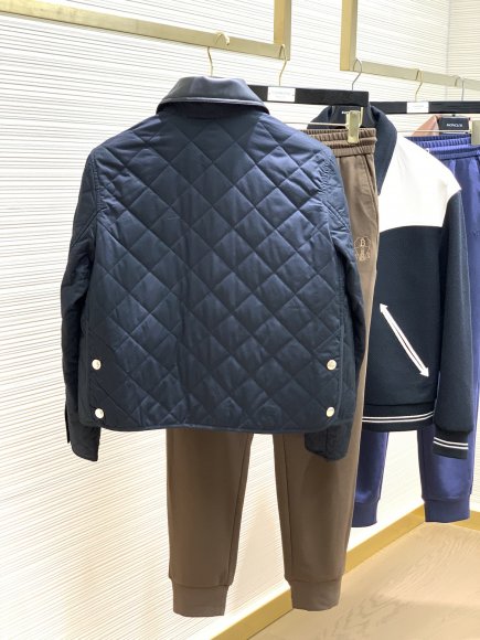 Burberry - Женская куртка ветровка TI_0508BU1