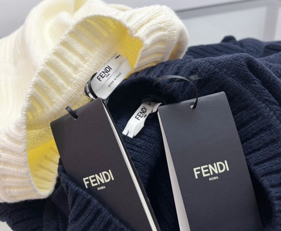 Fendi - Мужская кофта свитер KO_0409FE1 Fendi - Мужская кофта свитер KO_0409FE1