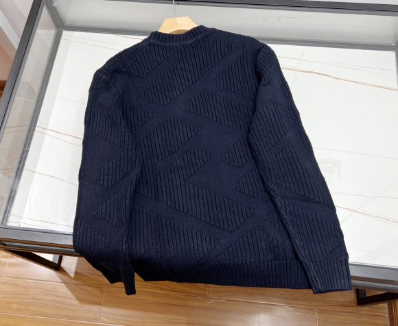 Fendi - Мужская кофта свитер KO_0409FE1 Fendi - Мужская кофта свитер KO_0409FE1