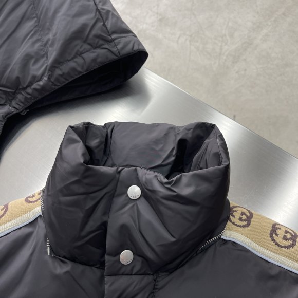 Gucci - Мужская куртка пальто пуховик TJ_2911GU4