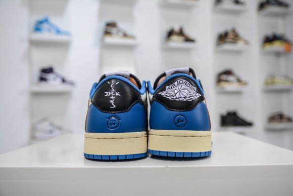 Nike Air Jordan 1 Low x Travis Scott x Fragment  - Женские кроссовки PH_2206NI1W Nike Air Jordan 1 Low x Travis Scott x Fragment  - Женские кроссовки PH_2206NI1W