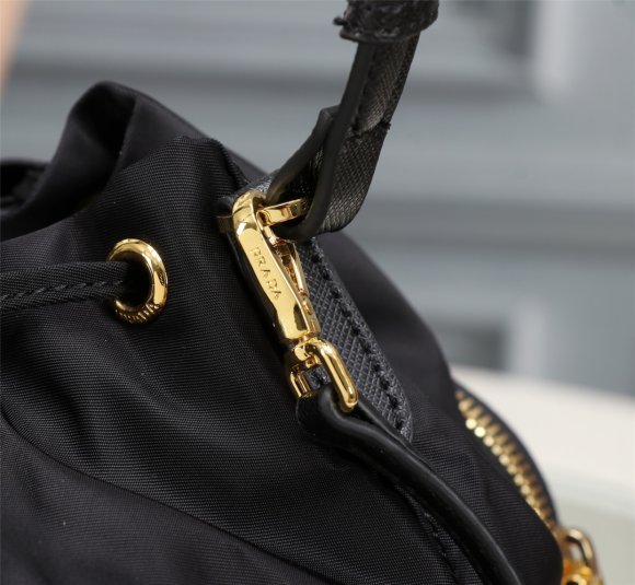 Prada Duet Small Сумка кисет CN_0604PR7 Prada Duet Small Сумка кисет CN_0604PR7