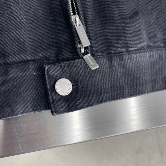 Prada - Мужская джинсовая рубашка куртка DZ_2808PR2 Prada - Мужская джинсовая рубашка куртка DZ_2808PR2