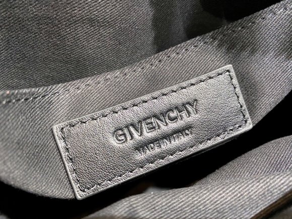 Givenchy Мужская сумка мессенджер GI_0502GI5 Givenchy Мужская сумка мессенджер GI_0502GI5
