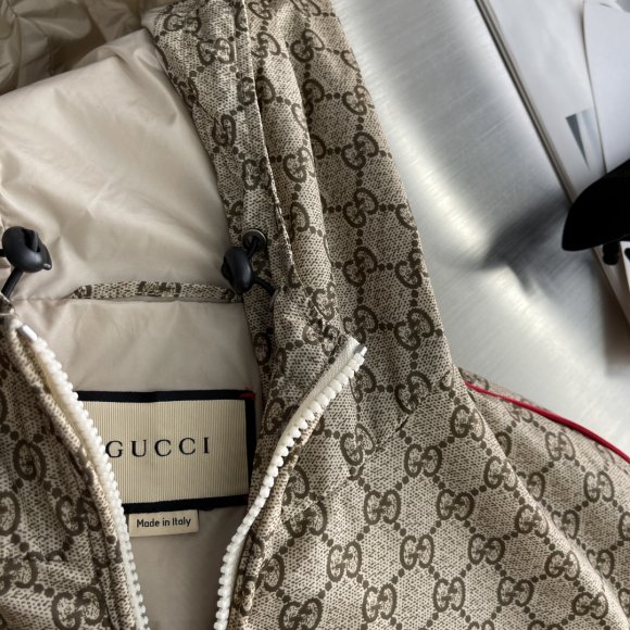 Gucci - Мужская куртка ветровка TJ_0508GU1 Gucci - Мужская куртка ветровка TJ_0508GU1