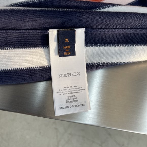 Louis Vuitton - Мужская трикотажная футболка майка TJ_1903LV6 Louis Vuitton - Мужская трикотажная футболка майка TJ_1903LV6