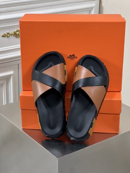 Hermes - Мужские шлепанцы сланцы BL_2405HE3 Hermes - Мужские шлепанцы сланцы BL_2405HE3