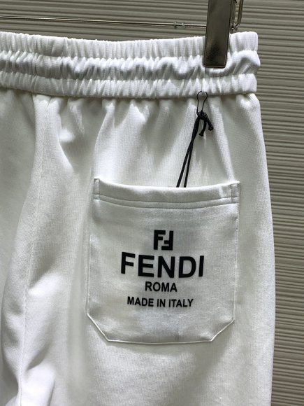 Fendi - Мужские шорты TI_1207FE1 Fendi - Мужские шорты TI_1207FE1
