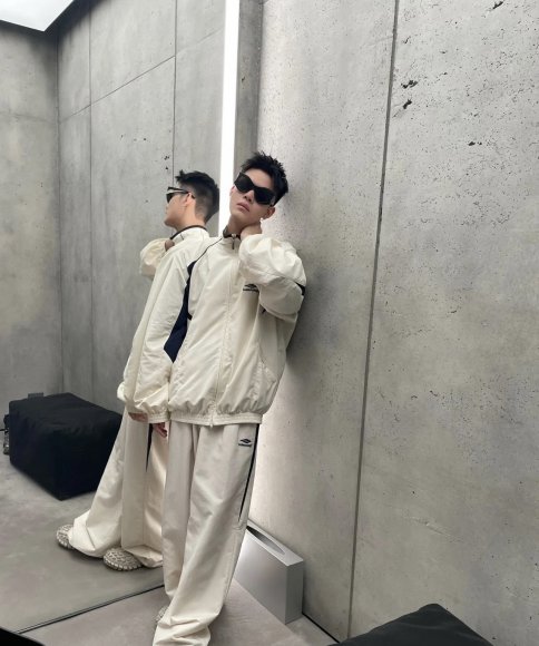 Balenciaga - Мужская спортивная кофта DZ_2009BA1 Balenciaga - Мужская спортивная кофта DZ_2009BA1