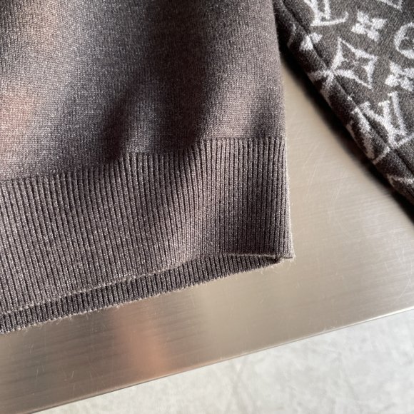 Louis Vuitton - Мужская кофта свитер TJ_2012LV13 Louis Vuitton - Мужская кофта свитер TJ_2012LV13