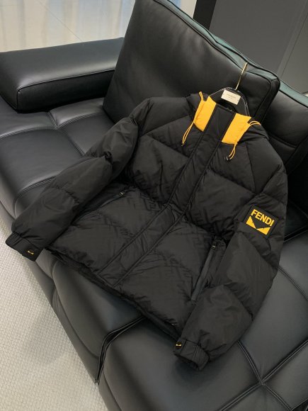 Fendi - Мужская куртка пуховик TI_0111FE10 Fendi - Мужская куртка пуховик TI_0111FE10