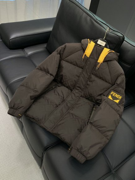 Fendi - Мужская куртка пуховик TI_0111FE10 Fendi - Мужская куртка пуховик TI_0111FE10