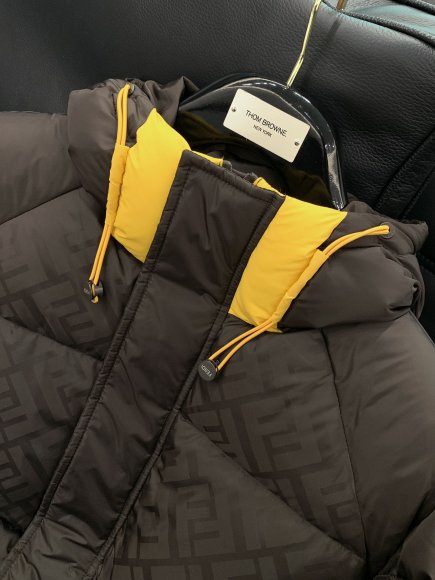 Fendi - Мужская куртка пуховик TI_0111FE10 Fendi - Мужская куртка пуховик TI_0111FE10