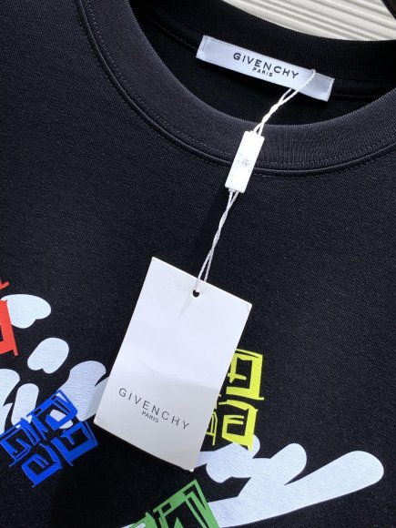 Givenchy - Мужская футболка майка TI_0606GI10 Givenchy - Мужская футболка майка TI_0606GI10