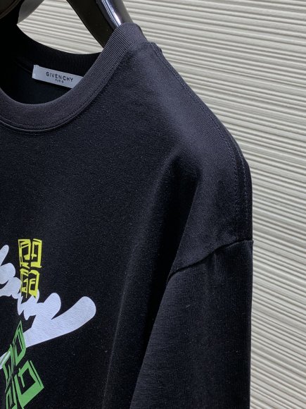 Givenchy - Мужская футболка майка TI_0606GI10 Givenchy - Мужская футболка майка TI_0606GI10