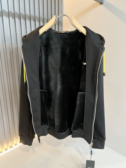 Fendi - Мужской утепленный спортивный костюм DF_0411FE1